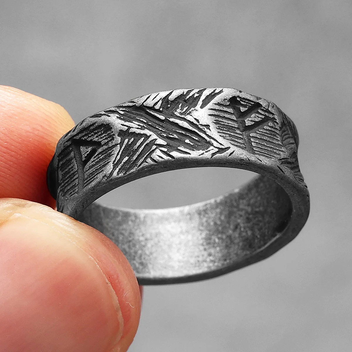 Minimalism Retro Viking Runes  - đánh giá và giá Vintage Fashion Newtown