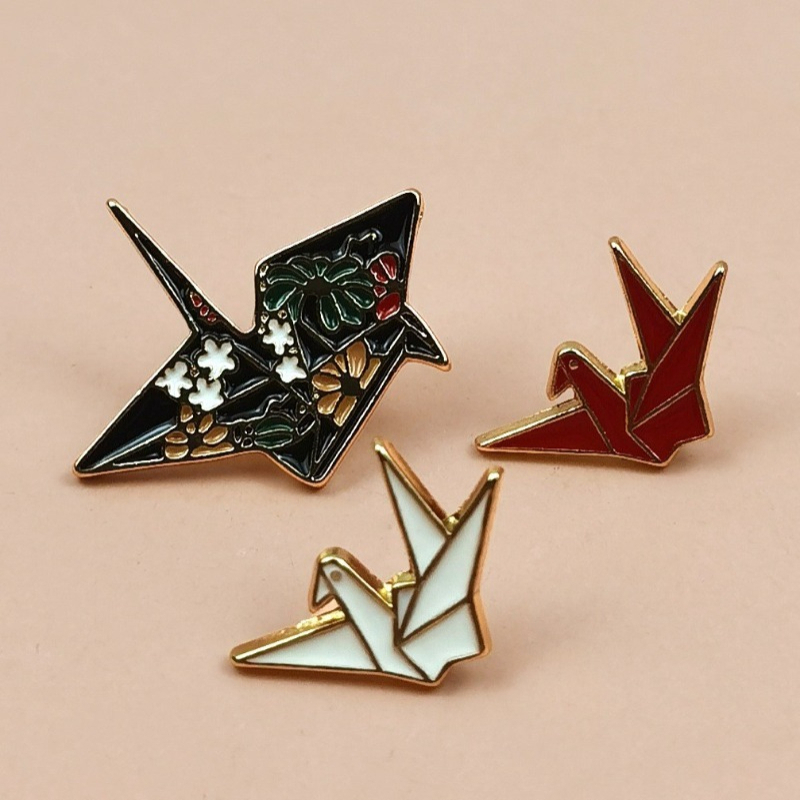 Creative Origami Crane Enamel  - đánh giá và giá Vintage Fashion Meaning