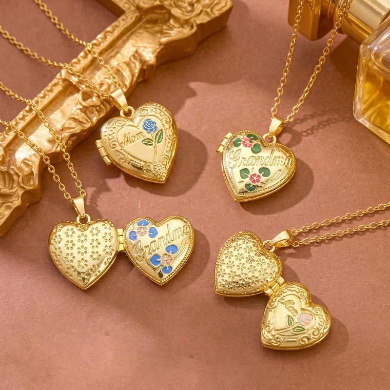 Vintage Heart Locket Necklace  - đánh giá và giá Vintage Fashion Meaning