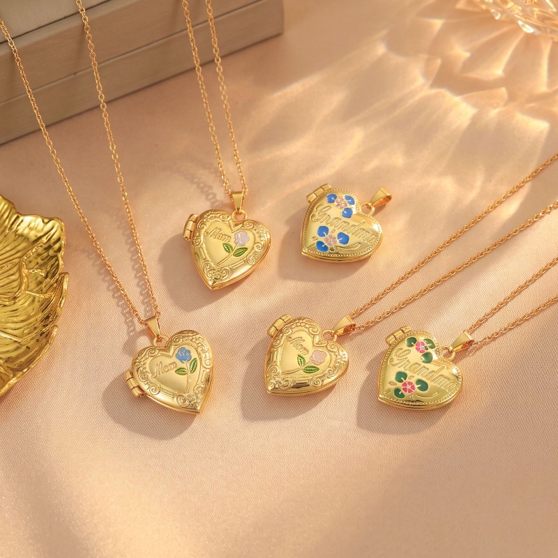 Vintage Heart Locket Necklace  - đánh giá và giá Vintage Fashion Meaning