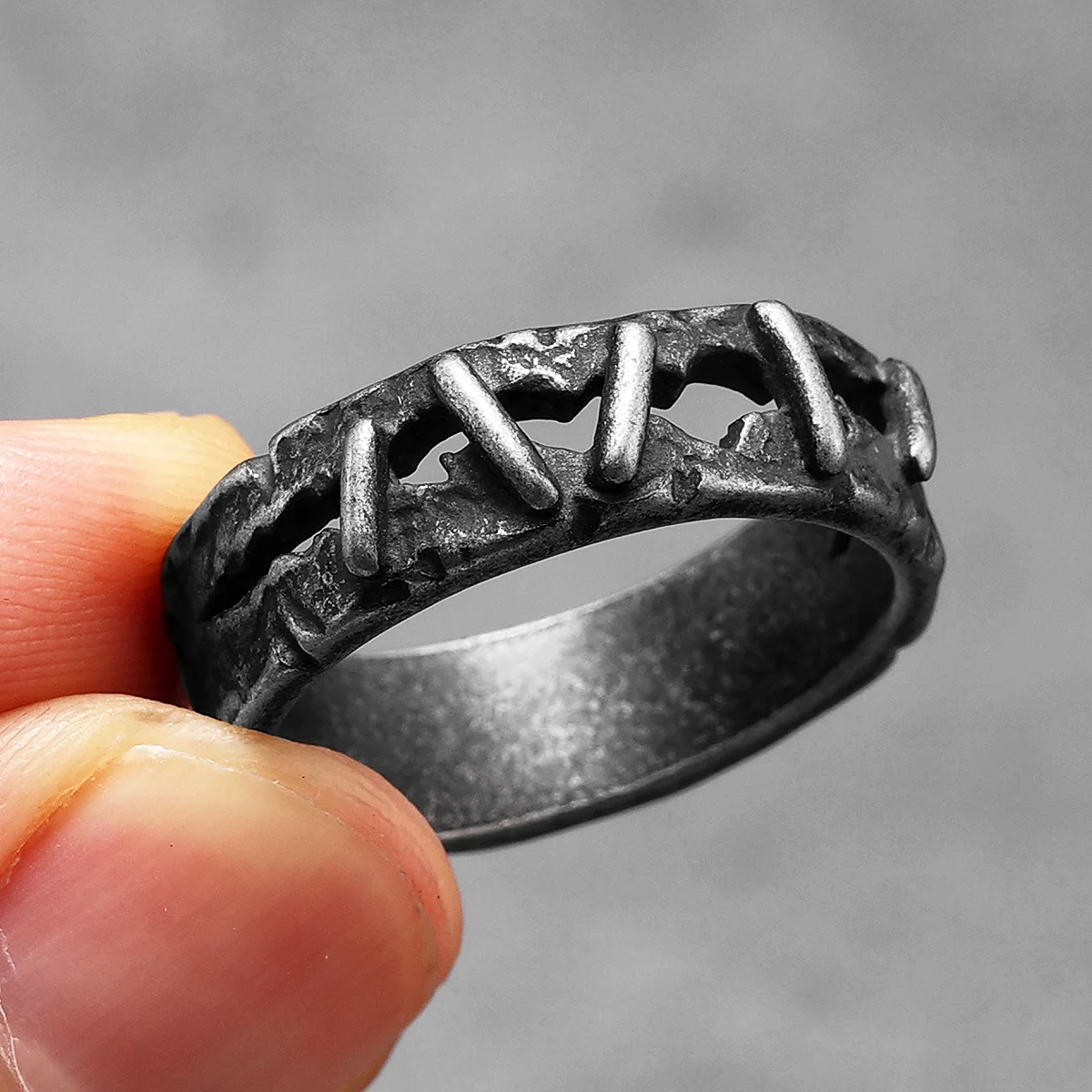 Retro Suture Men Rings Stainle - đánh giá và giá Vintage Fashion Newtown